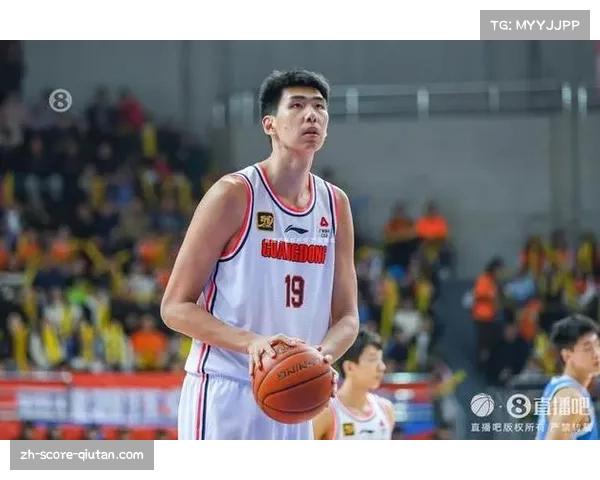 徐昕场均2.3封盖联盟第一 广州内线展现顶级潜质