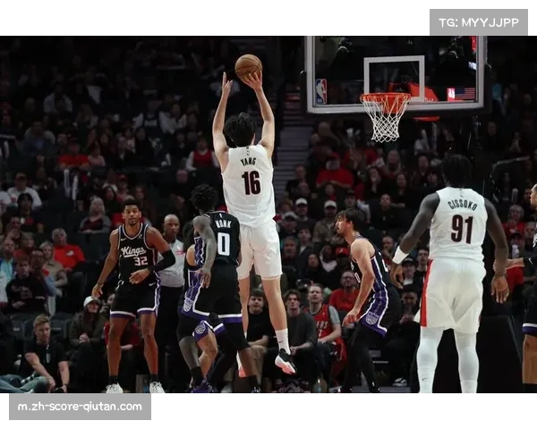 格兰特23分率开拓者大胜 克林根17篮板统治内线攻防